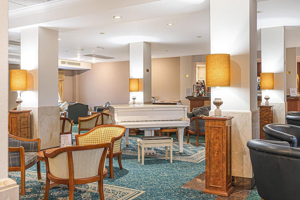 Coppid Beech Hotel Bracknell Eksteriør billede