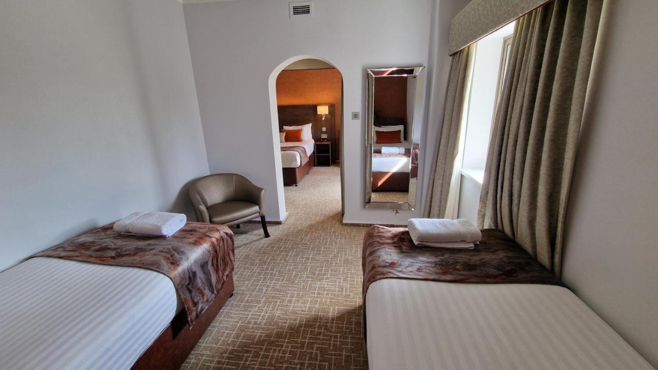 Coppid Beech Hotel Bracknell Eksteriør billede