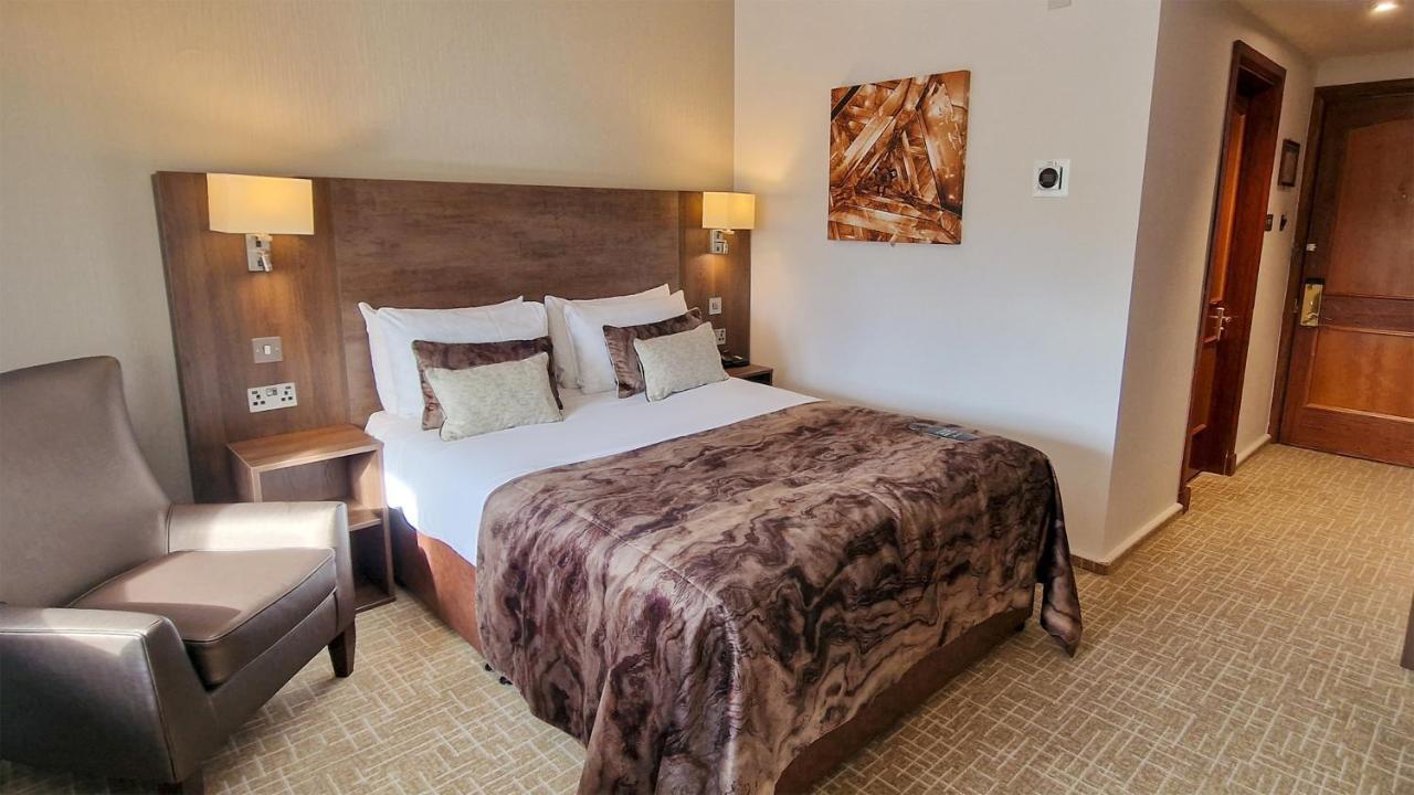Coppid Beech Hotel Bracknell Eksteriør billede