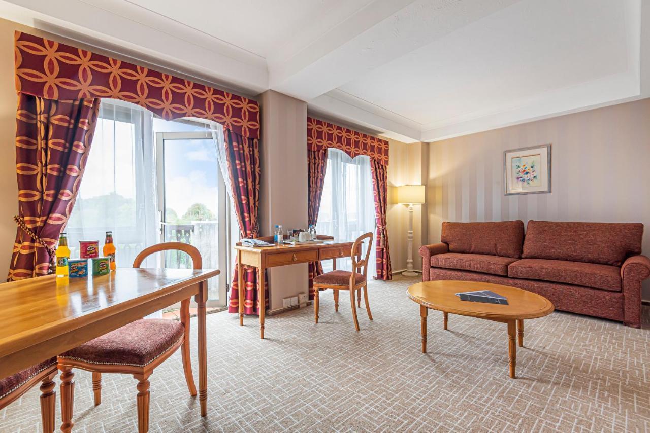 Coppid Beech Hotel Bracknell Eksteriør billede