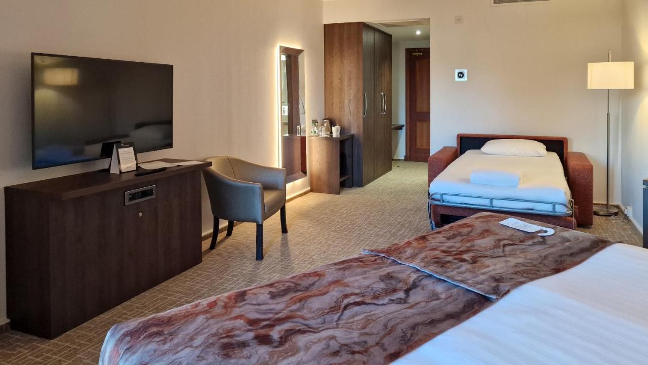 Coppid Beech Hotel Bracknell Eksteriør billede