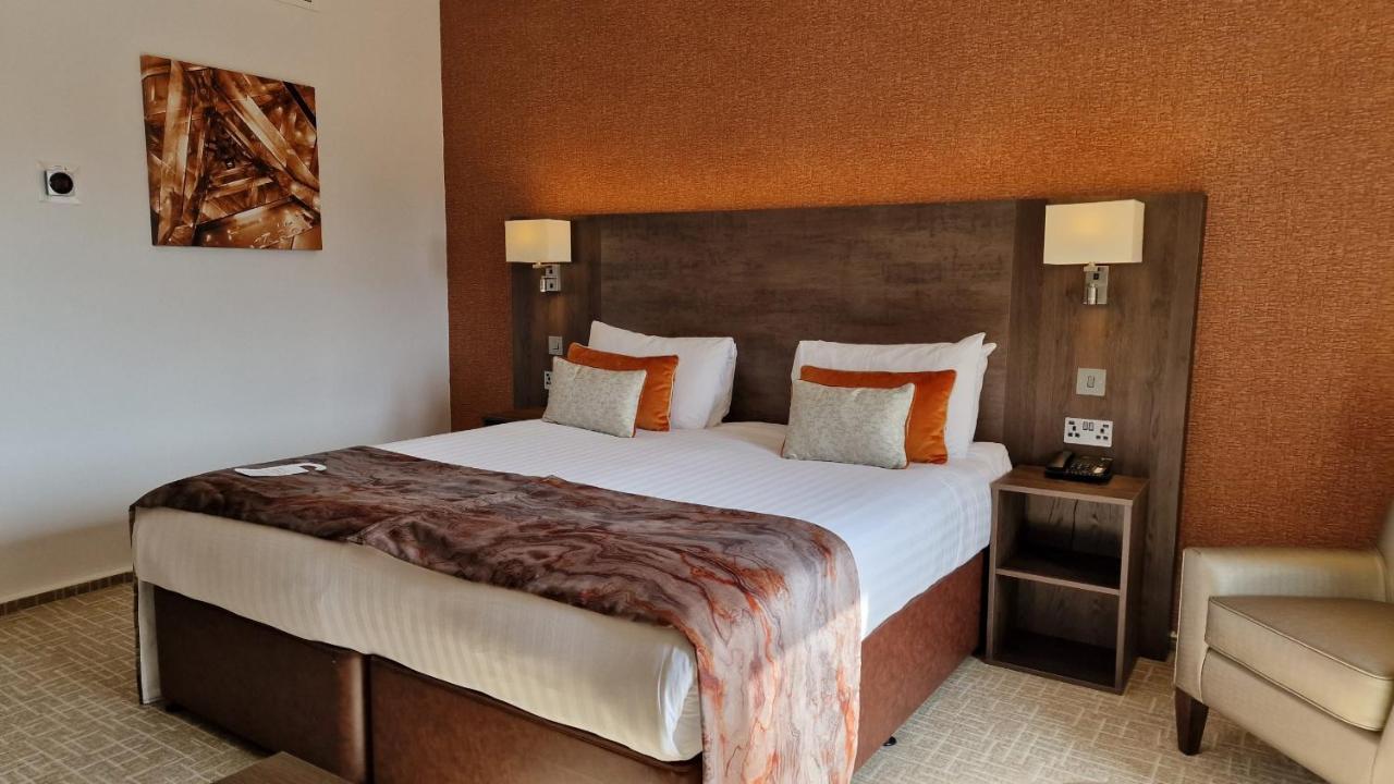 Coppid Beech Hotel Bracknell Eksteriør billede